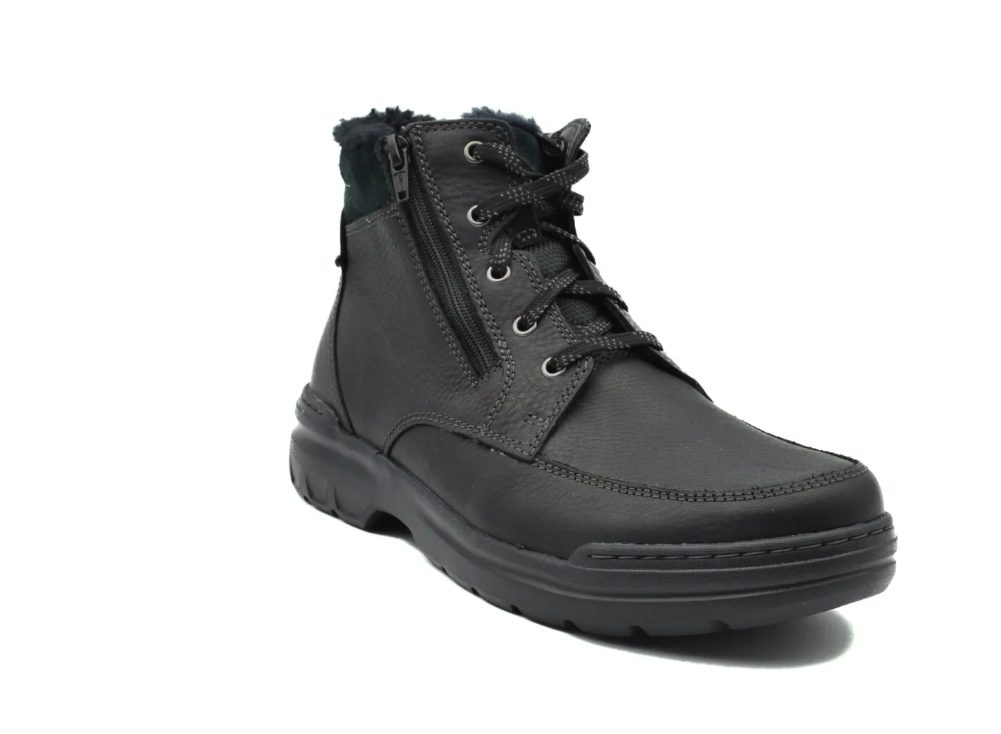 CLARKS Wallabee