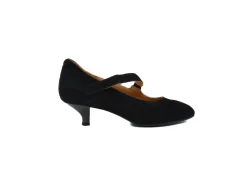 L'AMOUR DES PIEDS Kavya