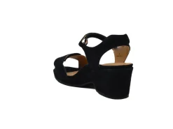 L'AMOUR DES PIEDS Marora