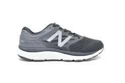 NEW BALANCE 940v4