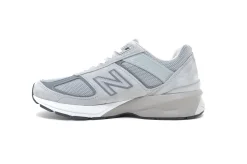 NEW BALANCE 990v5