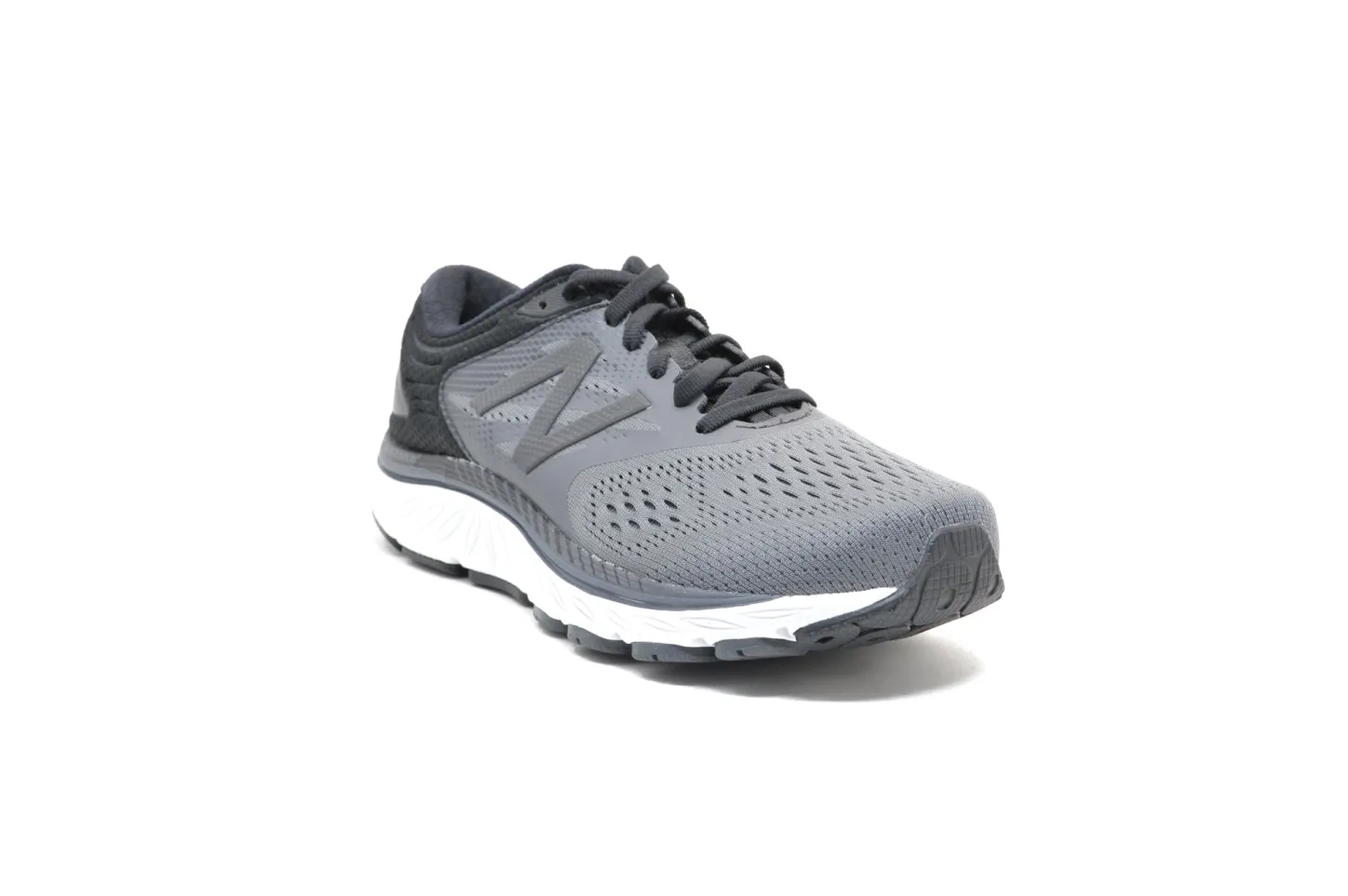 NEW BALANCE 940v4