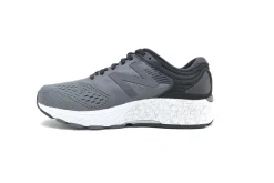 NEW BALANCE 940v4